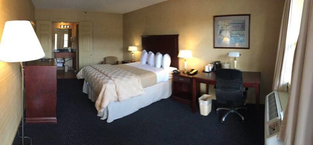 Newbury Inn Brookfield Exteriör bild